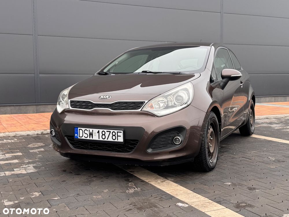 Kia Rio 1.4 L - 7