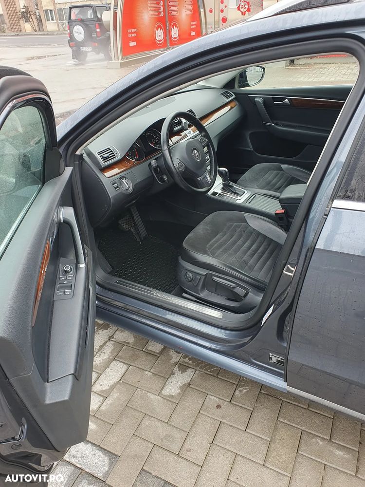 Volkswagen Passat 2.0 TDI DSG BlueMotion Technology Highline - 9