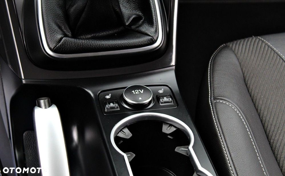 Ford Kuga - 23