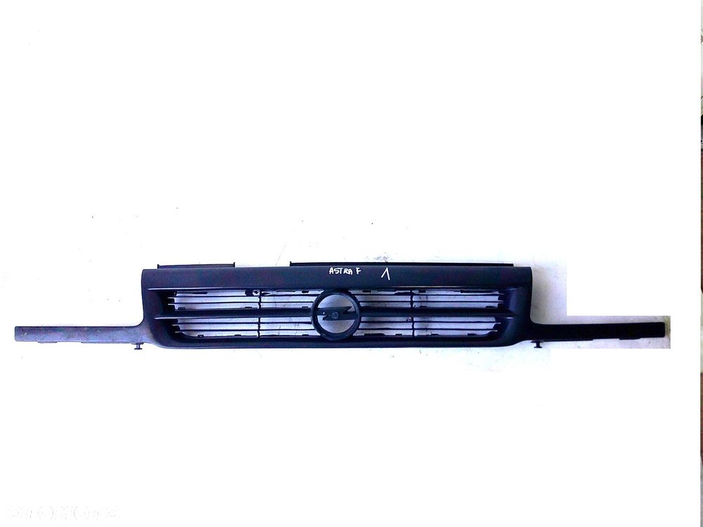 opel astra f 1 i 91-94r grill atrapa