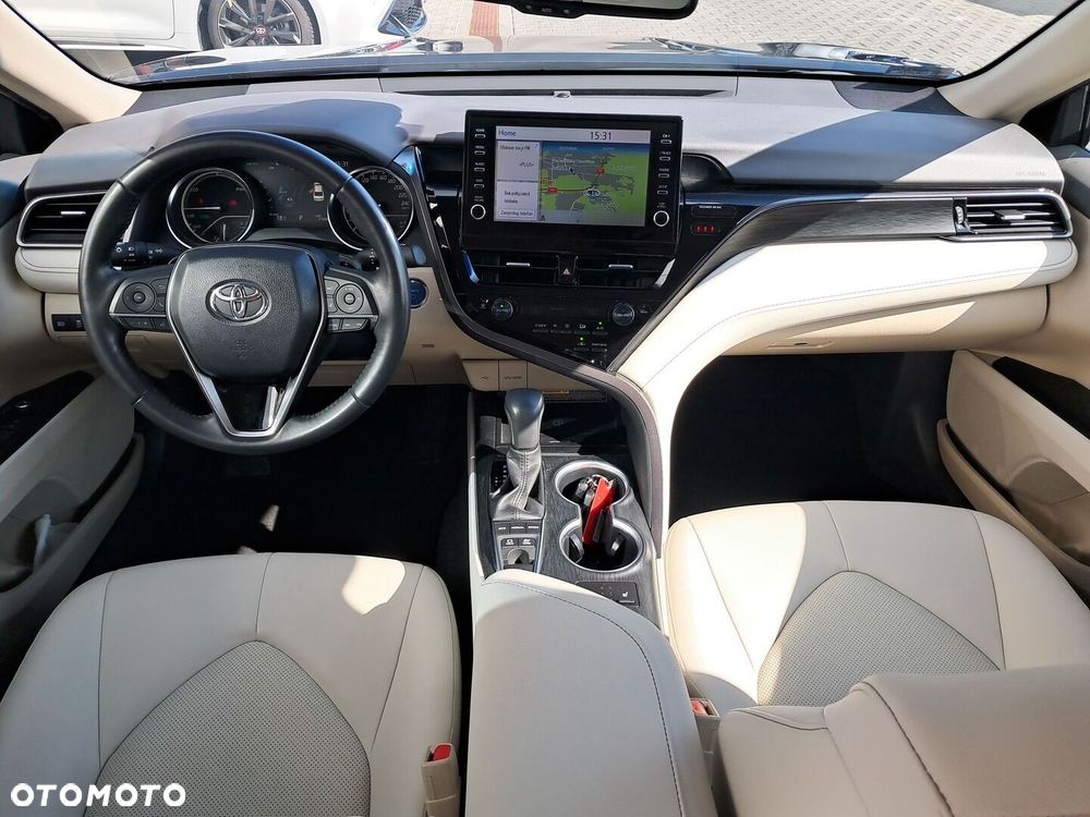 Toyota Camry 2.5 Hybrid Executive CVT - 13