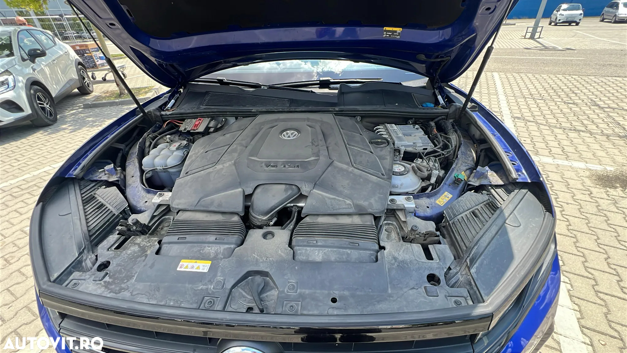 Volkswagen Touareg V6 TSI R-Style - 28