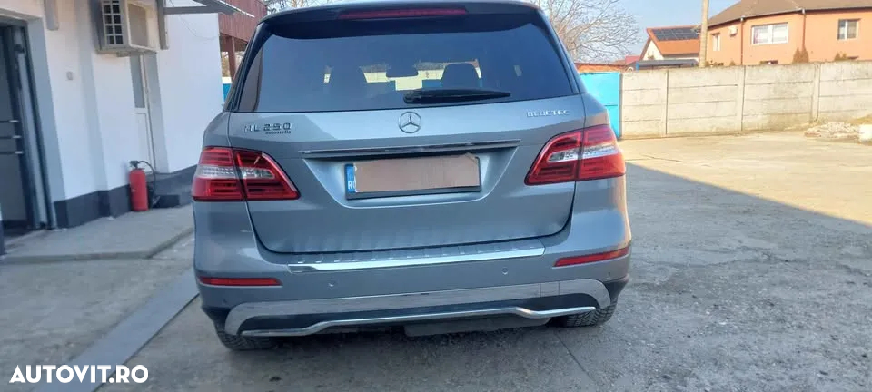 Mercedes-Benz ML 250 BlueTec 4MATIC Aut - 5