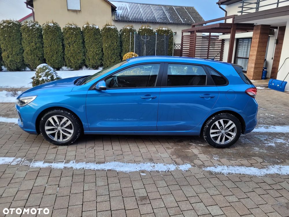 Hyundai i30 1.4 Premiere Comfort - 16