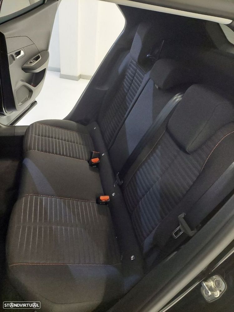 Peugeot 2008 PureTech 130 Active Pack - 27