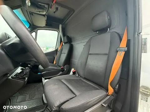 Mercedes-Benz SPRINTER - 6
