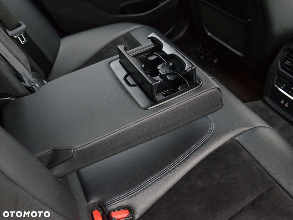 BMW Seria 3 - 25
