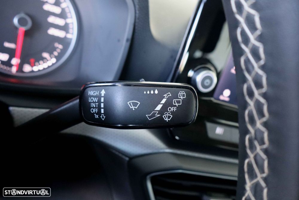 SEAT Leon ST 2.0 TDI Style Edição Fiscal - 18