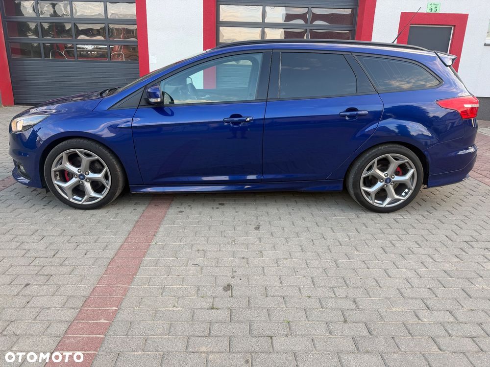 Ford Focus ST - 26