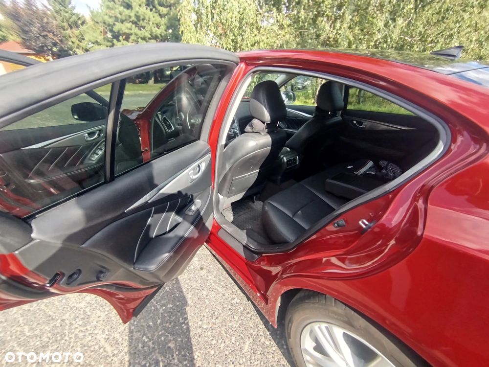Infiniti Q50 - 12