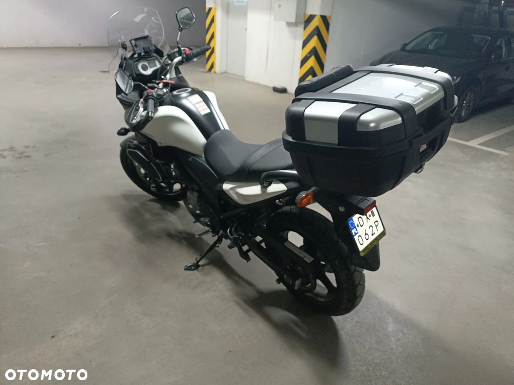 Suzuki DL - 8