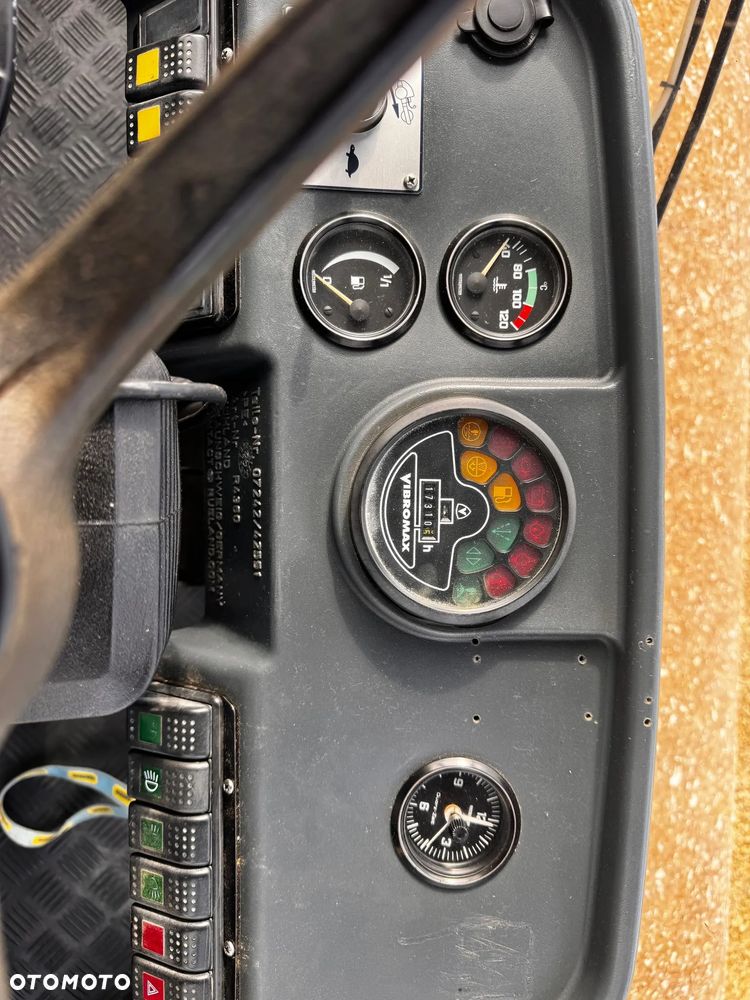JCB Vibromax VM132 D - 20