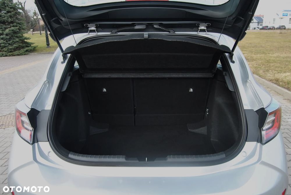 Toyota Corolla 1.8 Hybrid Comfort - 16