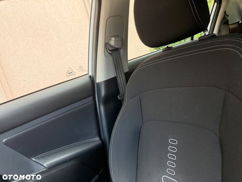 Kia Sportage 2.0 CVVT 4WD Spirit - 29