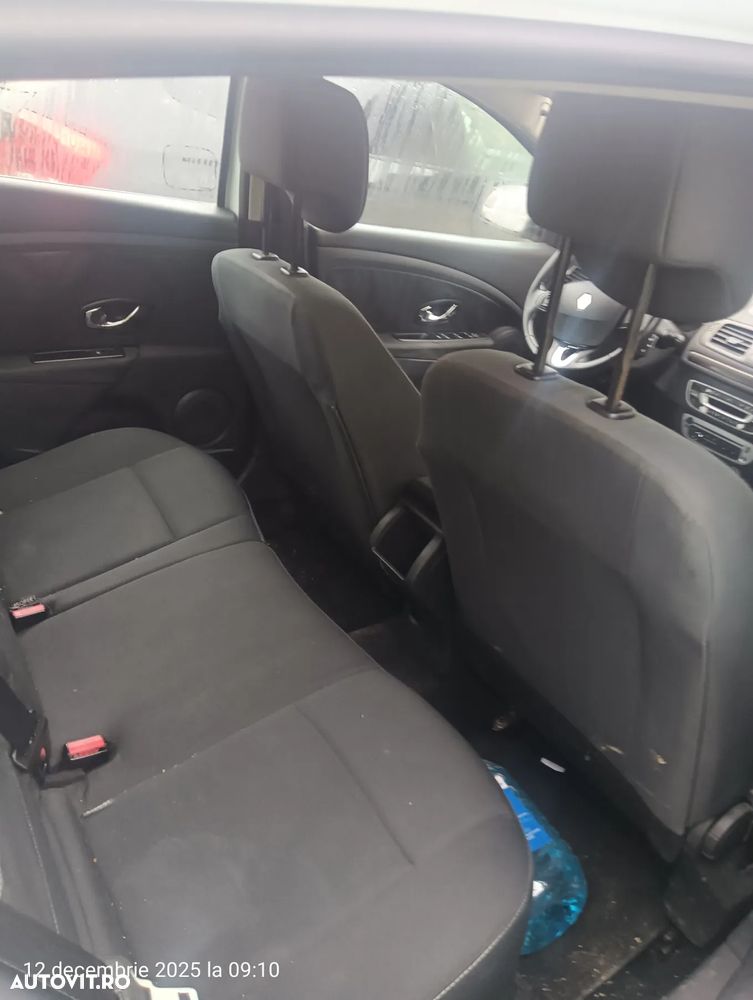 Renault Megane Sport Tourer 1.5 dCi GT Line - 18