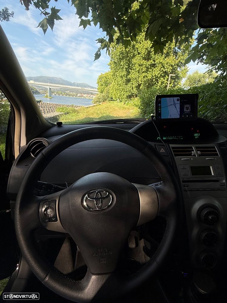 Toyota Yaris 1.4 D-4D AC - 10