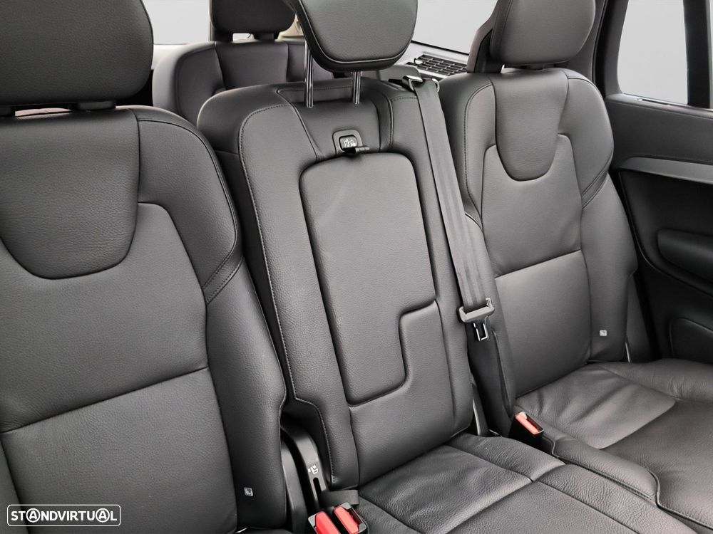 Volvo XC 90 2.0 T8 PHEV Plus Dark AWD - 18