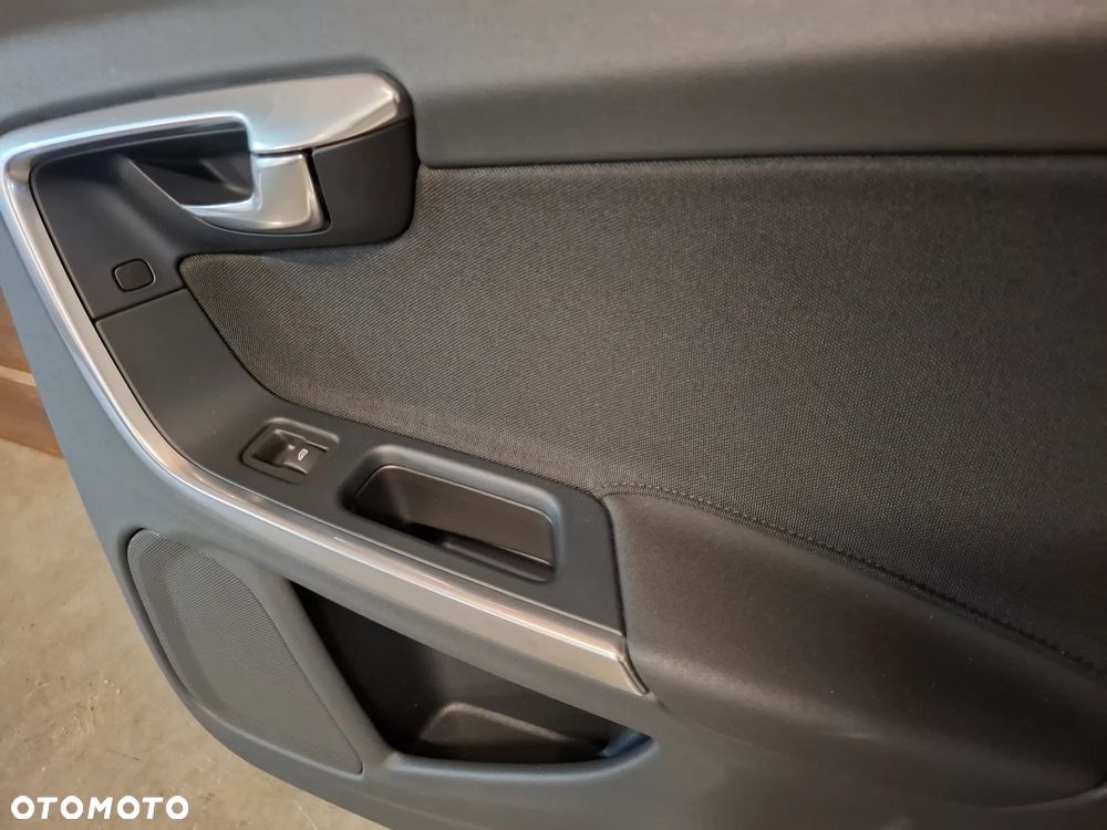 Boczek Drzwi prawy tył Volvo S60 II 2011 - 4