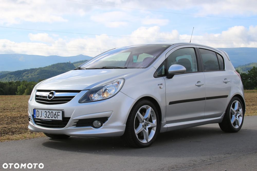 Opel Corsa 1.6T GSI - 4