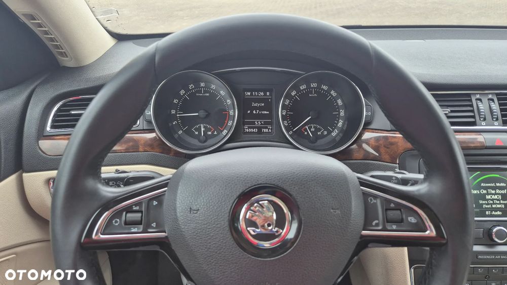 Skoda Superb 2.0 TDI 4x4 Platinum Outdoor DSG - 11