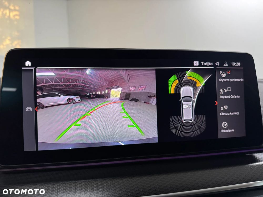 BMW Seria 5 520d M Sport Edition - 29