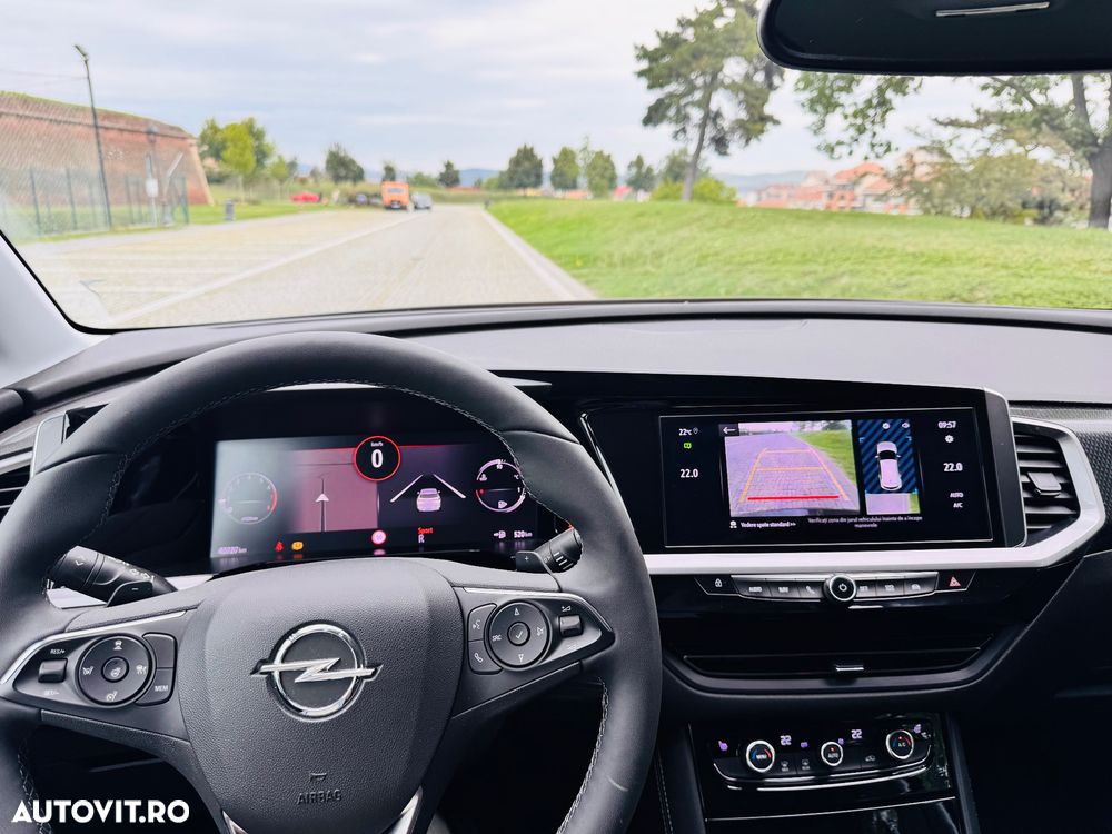 Opel Grandland 1.2 DI Automatik GS Line - 14