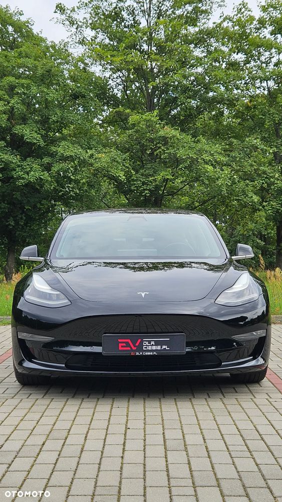 Tesla Model 3 - 10