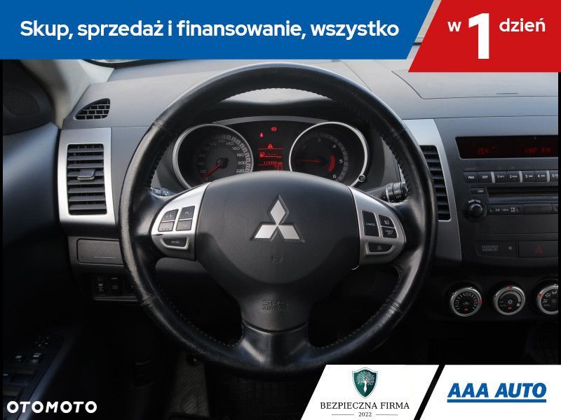 Mitsubishi Outlander - 17