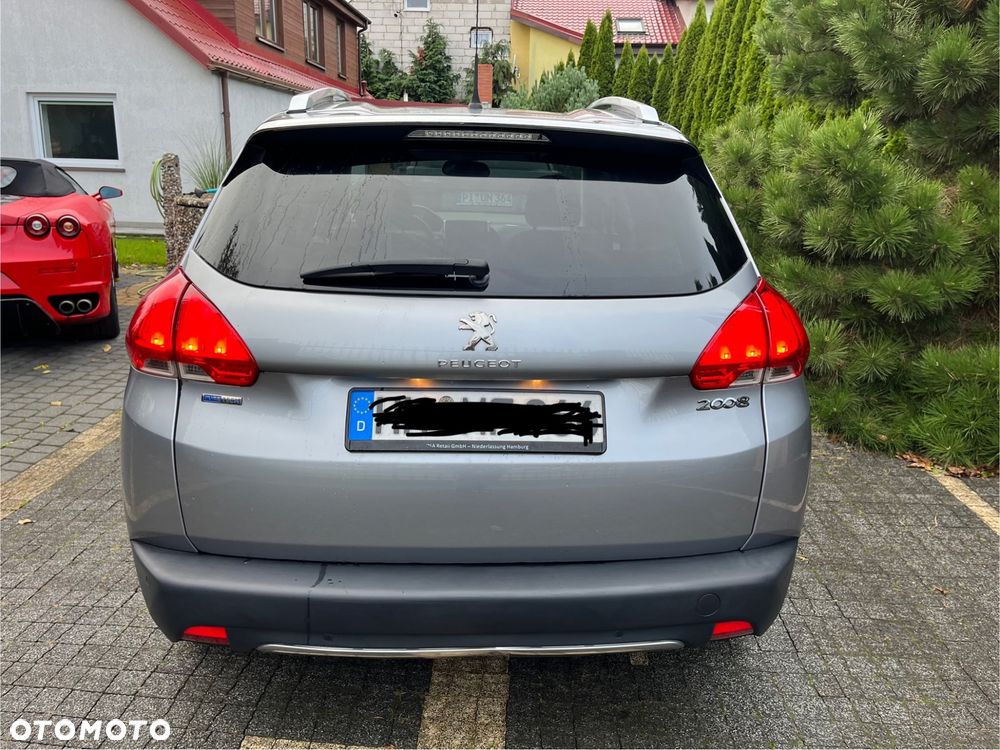 Peugeot 2008 1.2 Pure Tech Style - 6