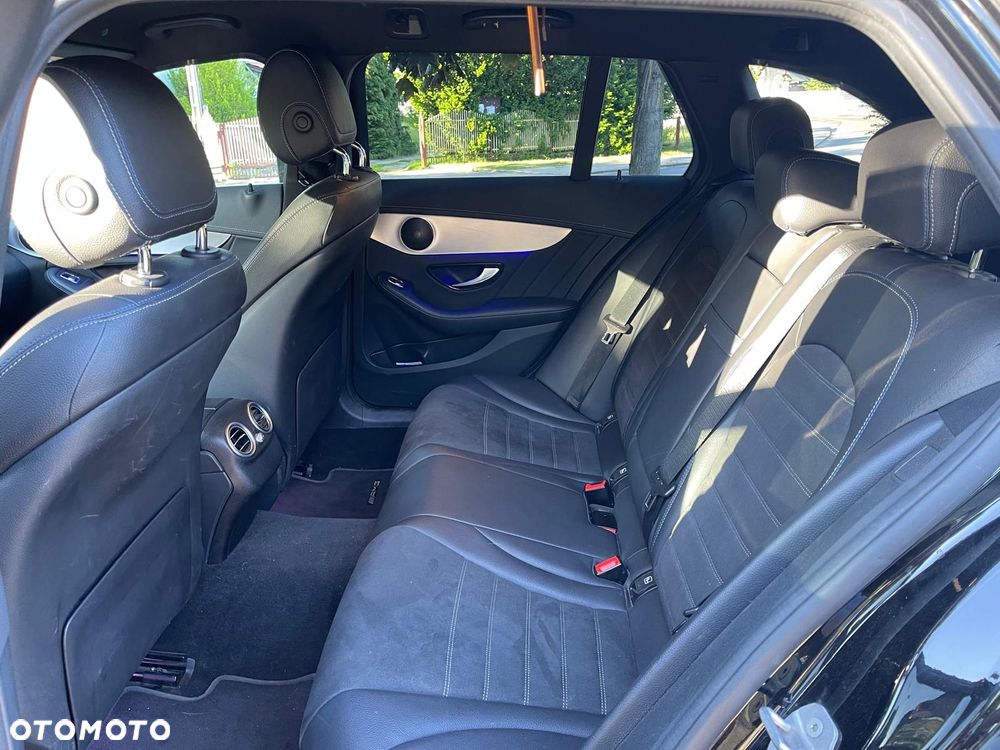 Mercedes-Benz Klasa C 300 d 9G-TRONIC - 7
