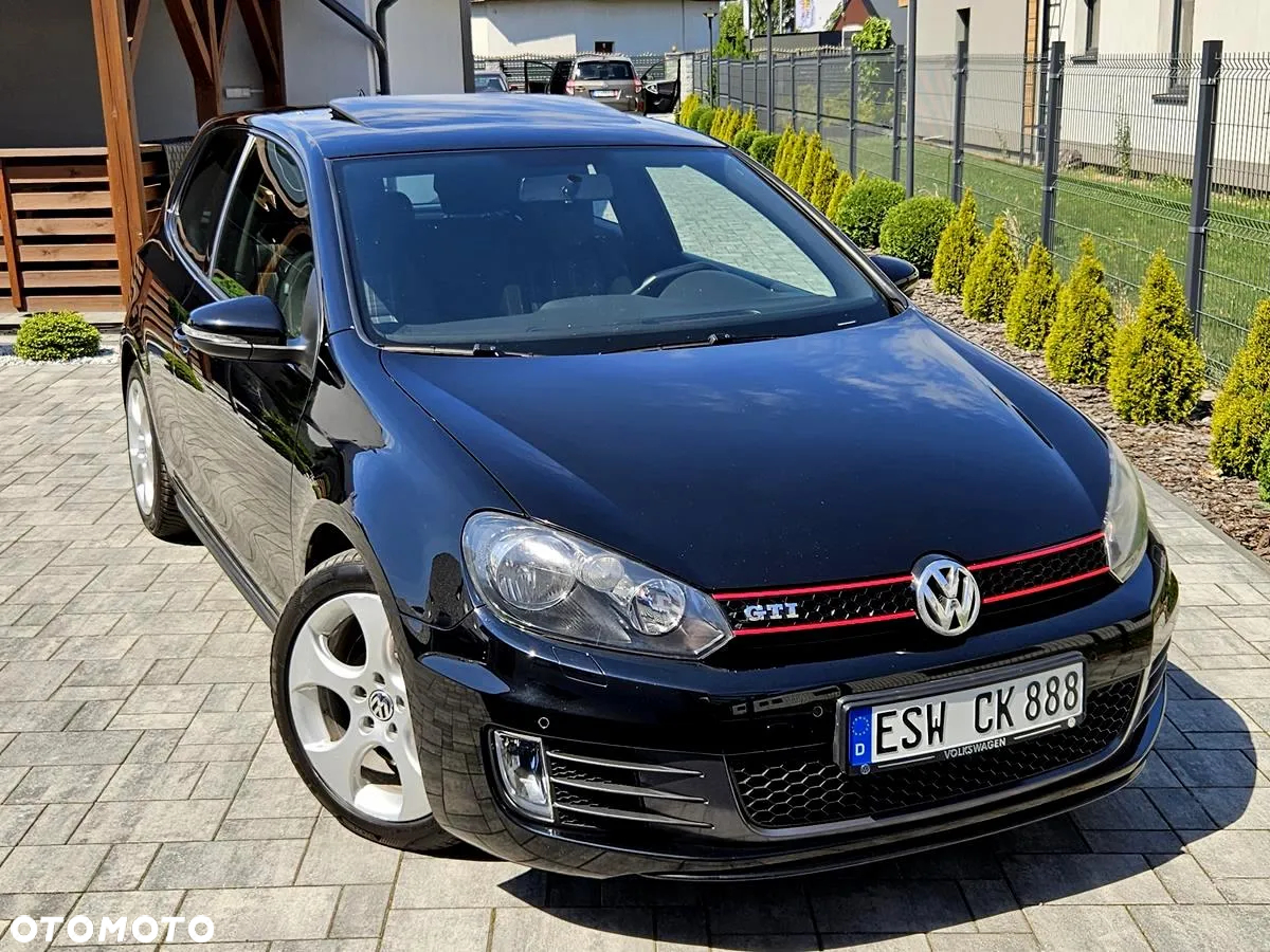 Volkswagen Golf VI 2.0 TSI GTI - 16