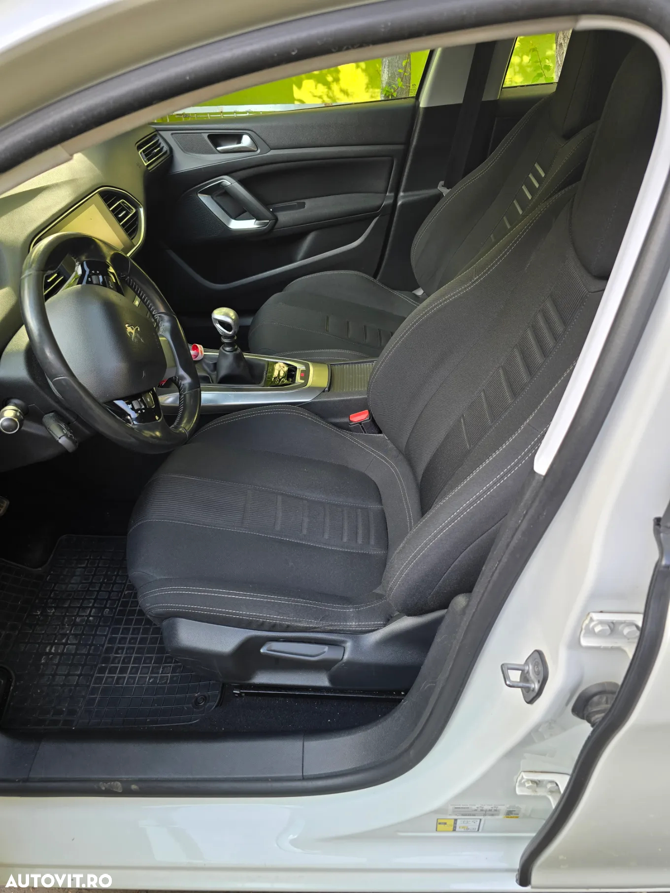Peugeot 308 e-HDi FAP 115 Stop&Start Style - 8