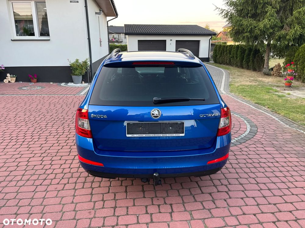 Skoda Octavia Combi 2.0 TDI Soleil - 5