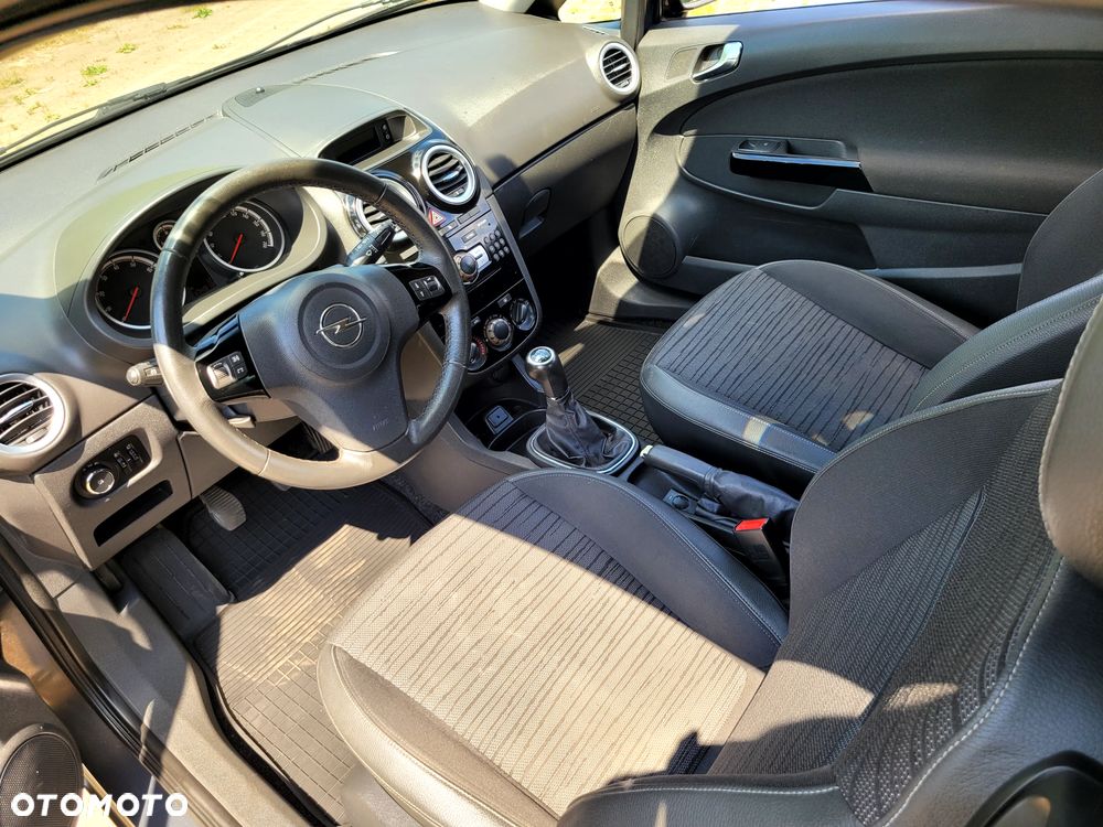 Opel Corsa 1.2 16V Energy - 13