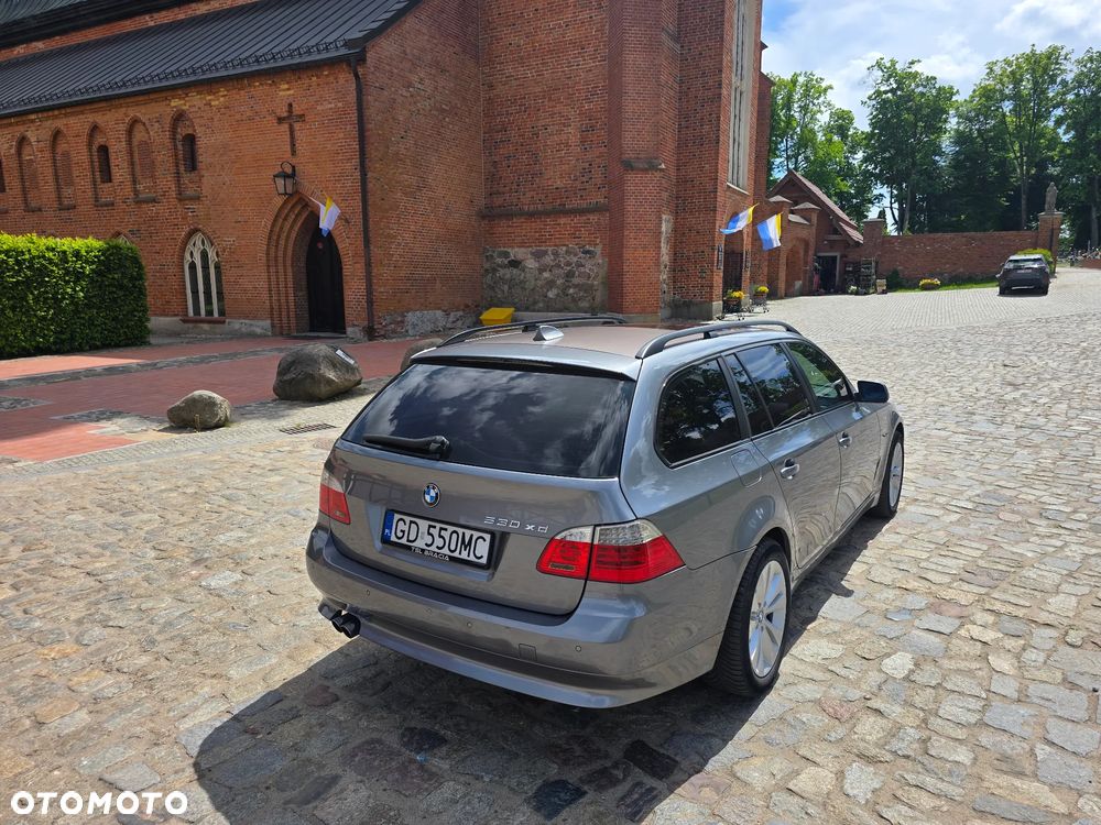 BMW Seria 5 530d xDrive - 6