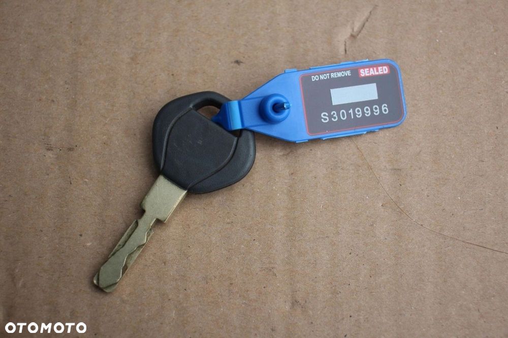 Kluczyk oryginalny BMW e46 e39 e38 x5 e53 z4 e85 x3 e83 - 1