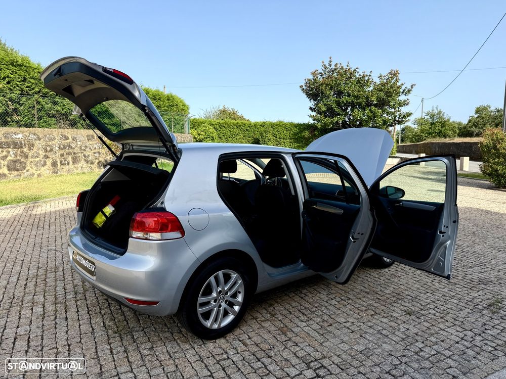 VW Golf 1.6 TDi Highline - 31