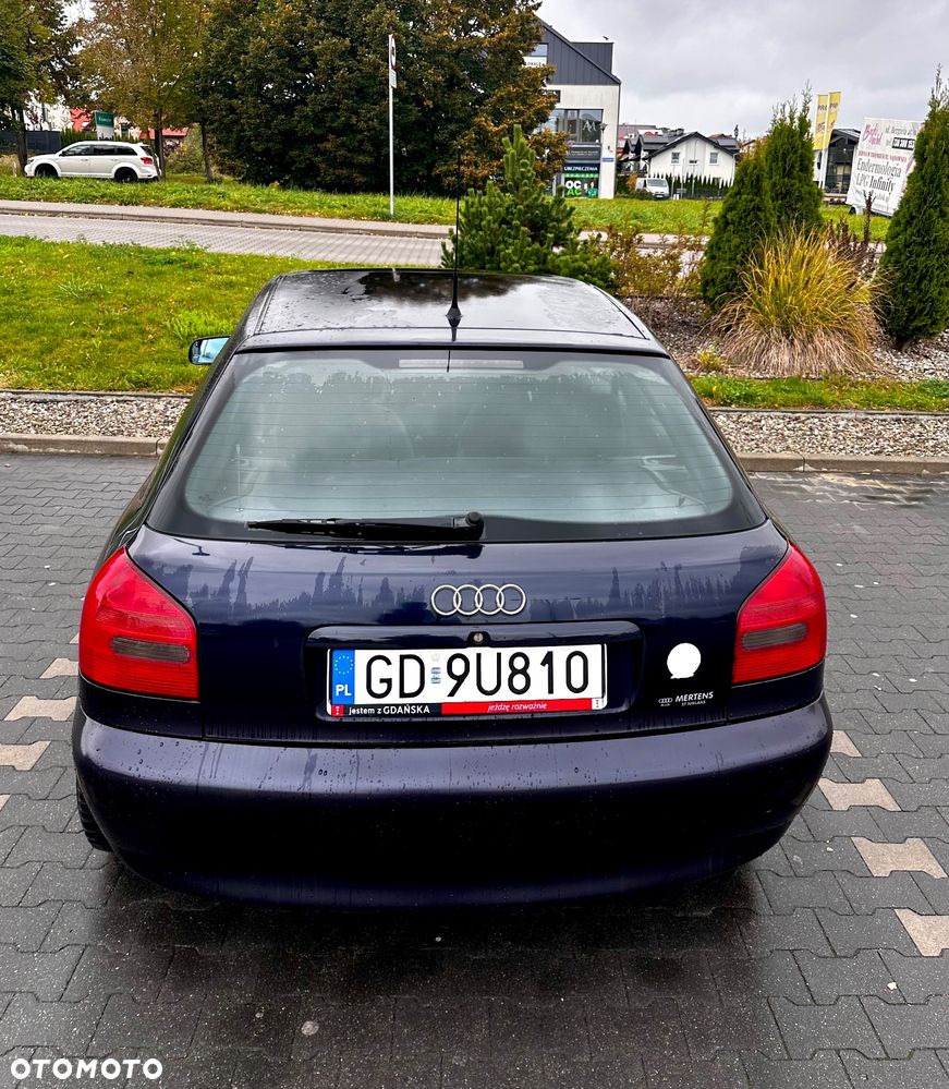 Audi A3 1.6 Ambiente - 4