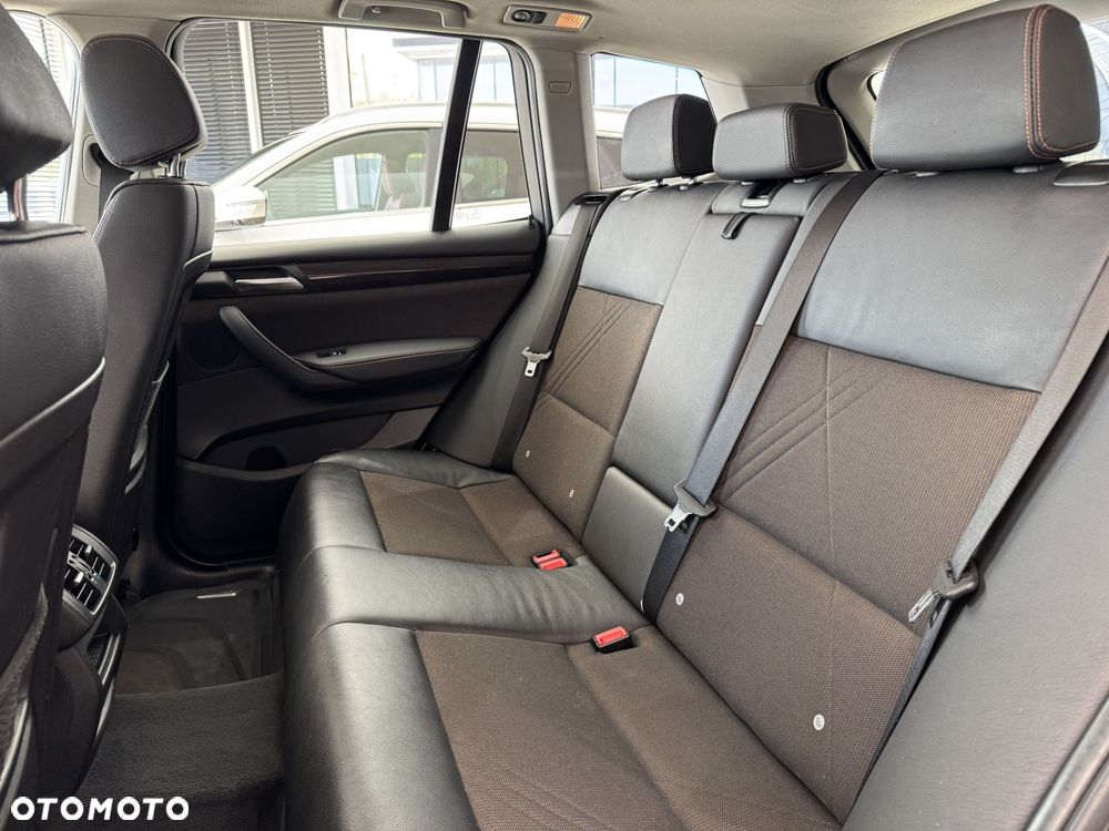 BMW X3 xDrive20d xLine - 13