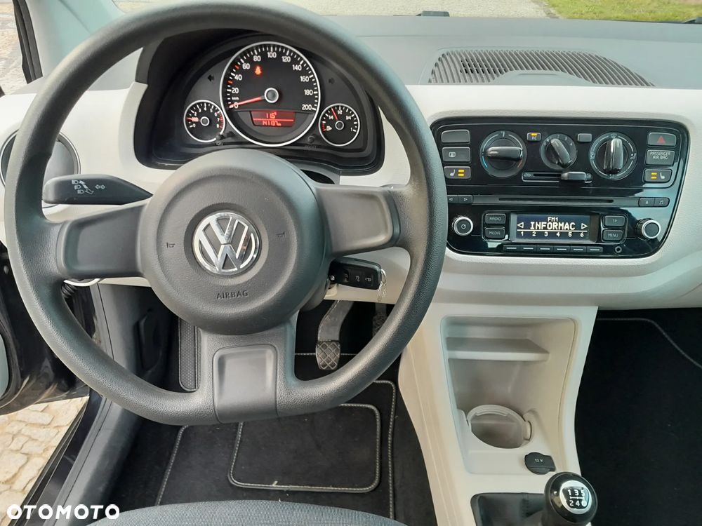 Volkswagen up! black - 12