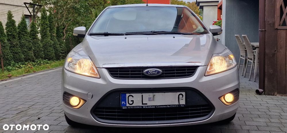 Ford Focus 1.6 Ambiente - 2