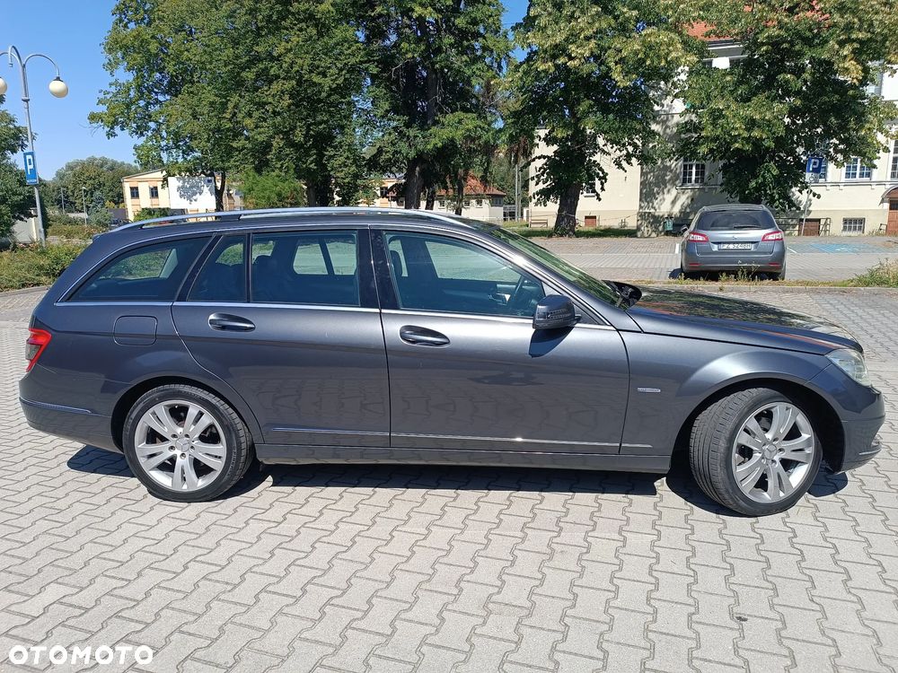 Mercedes-Benz Klasa C 220 CDI DPF Automatik Avantgarde - 2