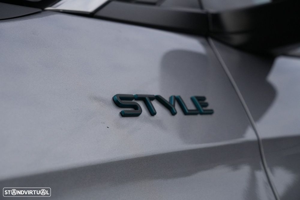 Peugeot 3008 1.2 PureTech Allure EAT8 - 26