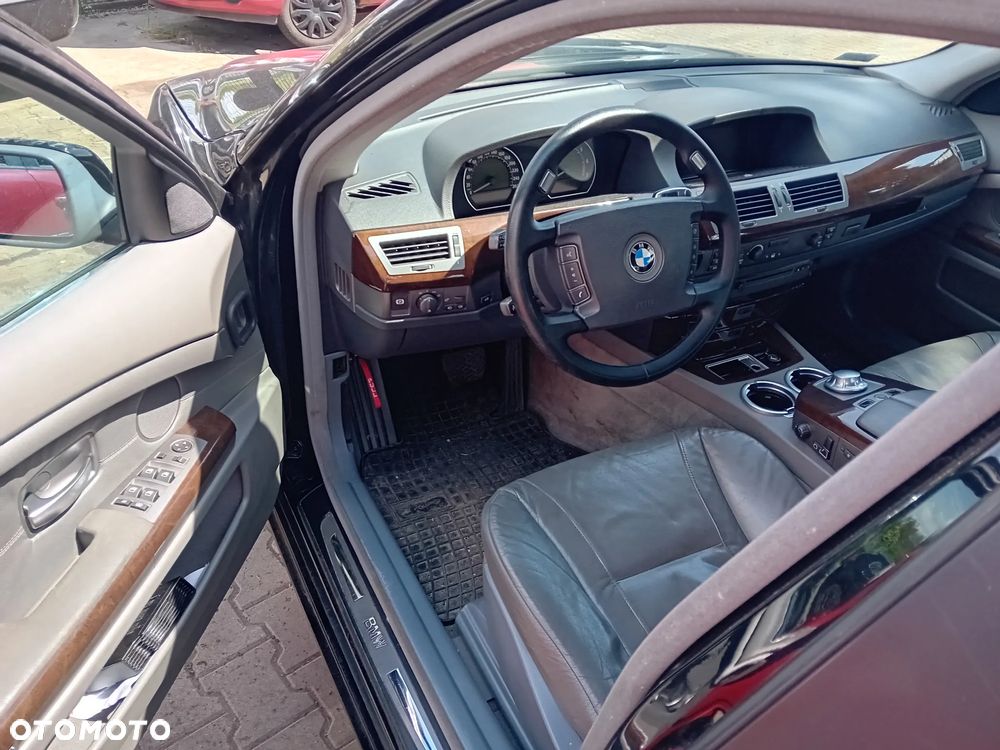 *BMW E65 735* Samochód na części - 14
