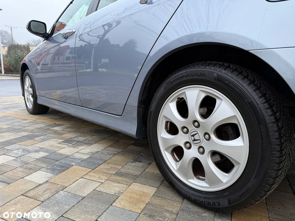 Honda Accord 2.0 i Executive - 27