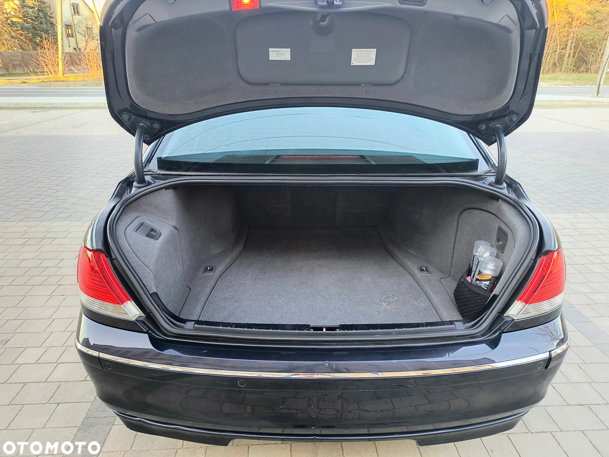 BMW Seria 7 740i - 22