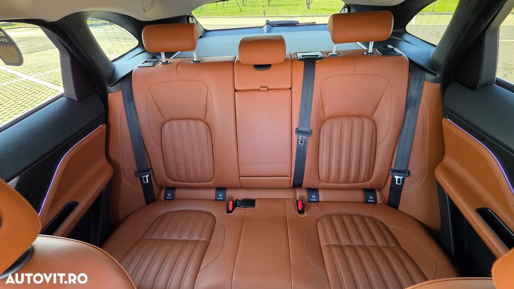 Jaguar F-Pace D300 AWD - 3