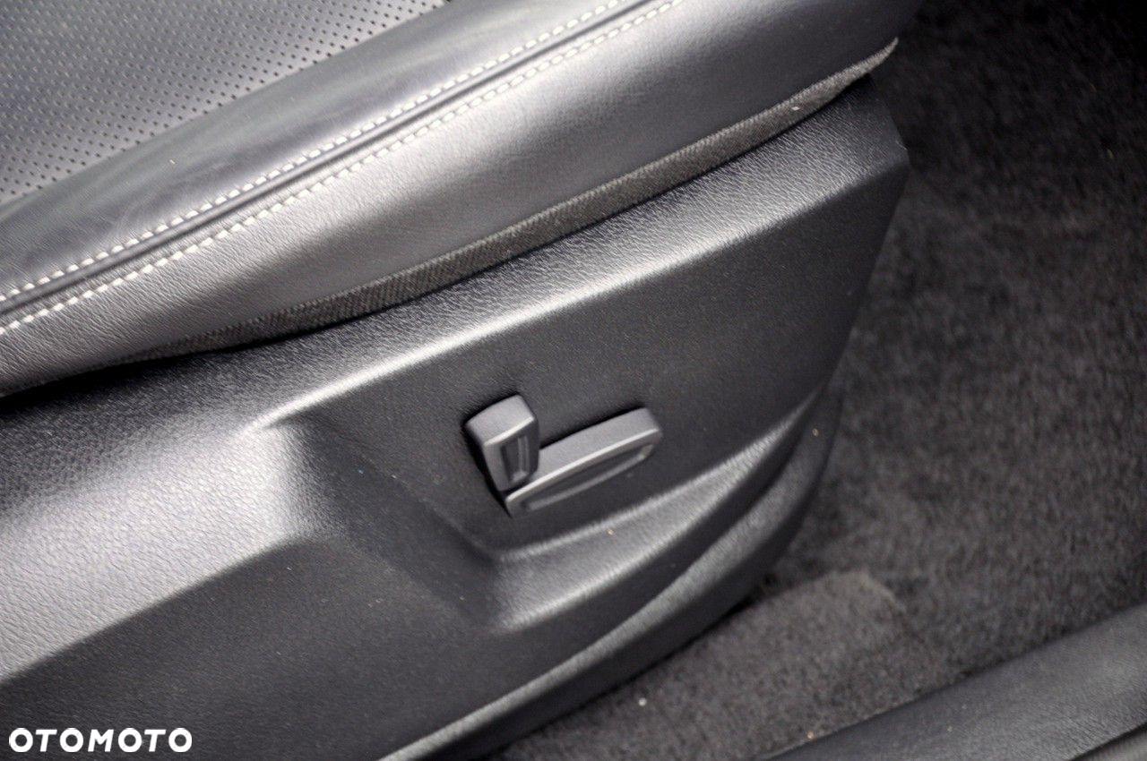 Ford S-Max - 19