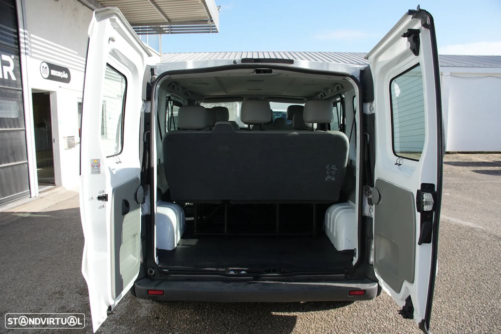 Renault Trafic 9Lugares 1.9DCI - 6