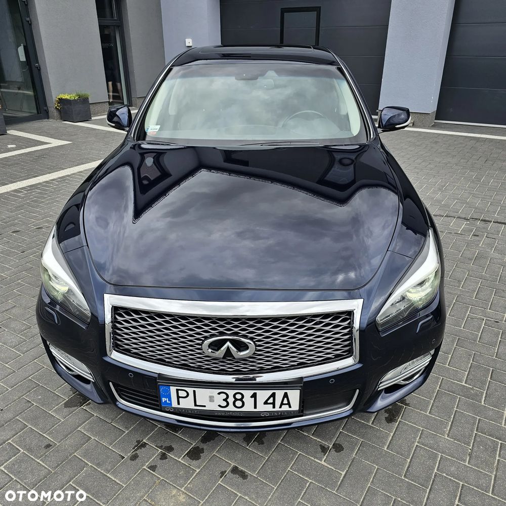 Infiniti Q70 Hybrid Premium Tech - 3